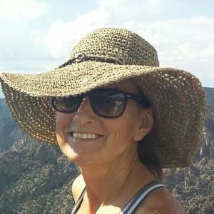 Meet your Posher, Marie